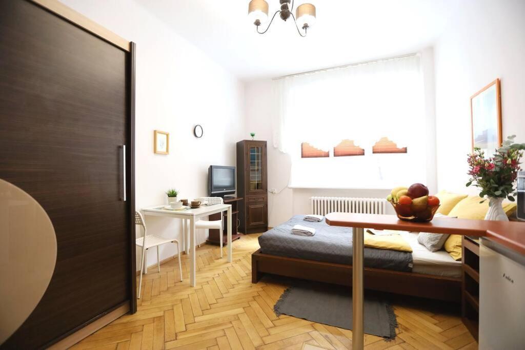 Batorego Cosy Apartment Krakow Luaran gambar